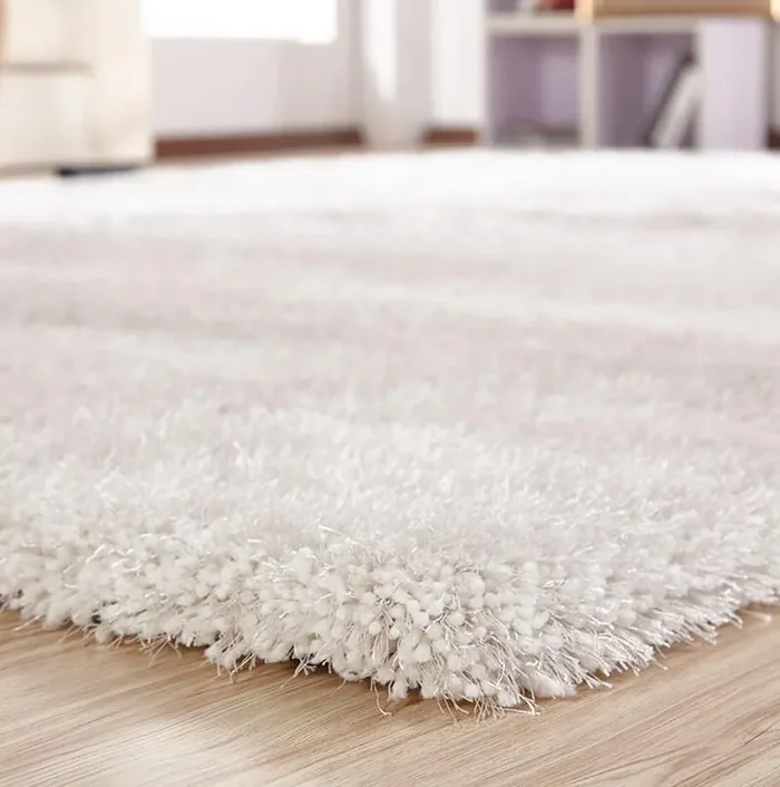 Chubby Collection White Shaggy Area Rug – Hand-Tufted Polyester by Amazing Rugs