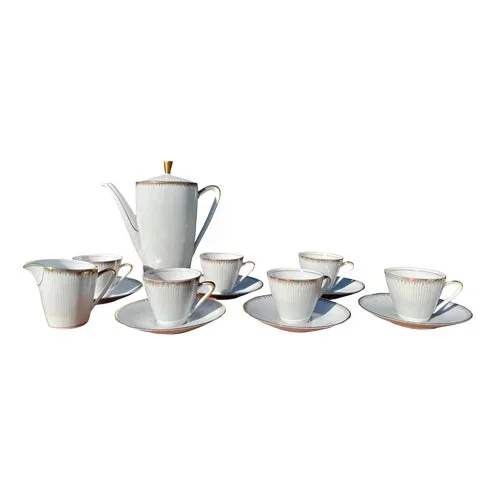 Winterling Marktleuthen Bavaria Fine Porcelain Coffee Service with Pure Gold Details, 1949, Set of 14